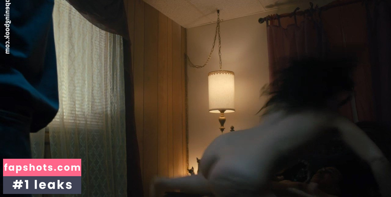 Megan Stevenson gallery photo #7