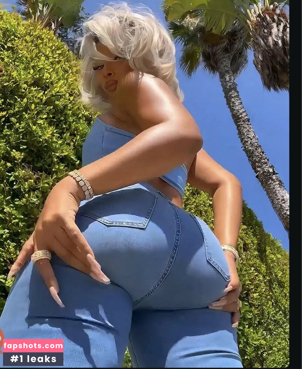 Megan Thee Stallion gallery photo #28