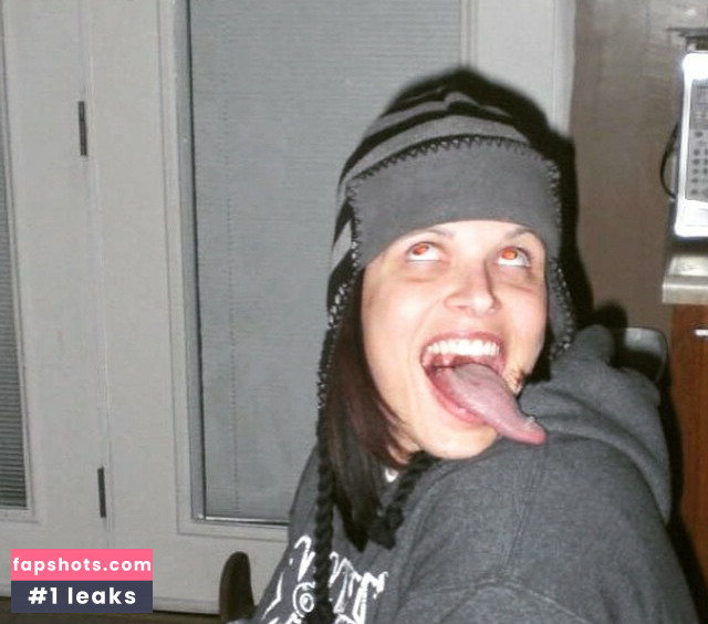 Megan Zass gallery photo #11