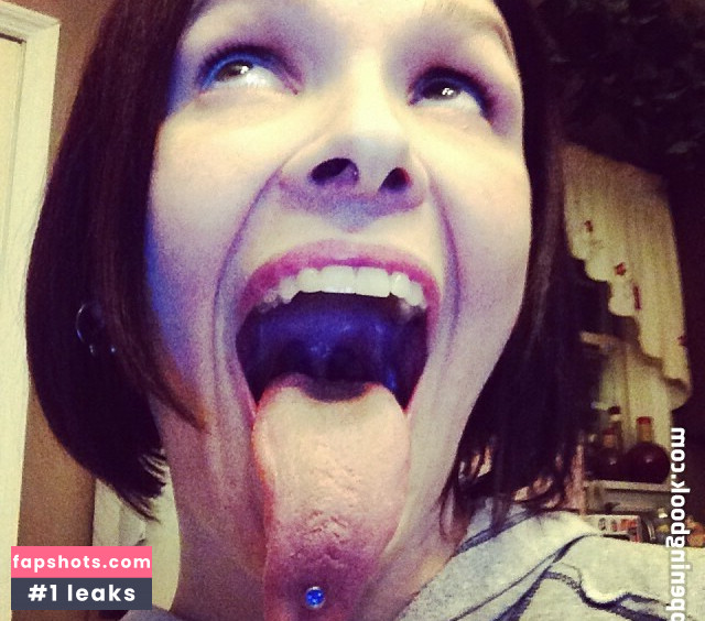 Megan Zass gallery photo #23