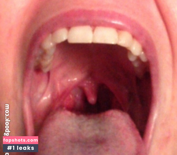 Megan Zass gallery photo #25