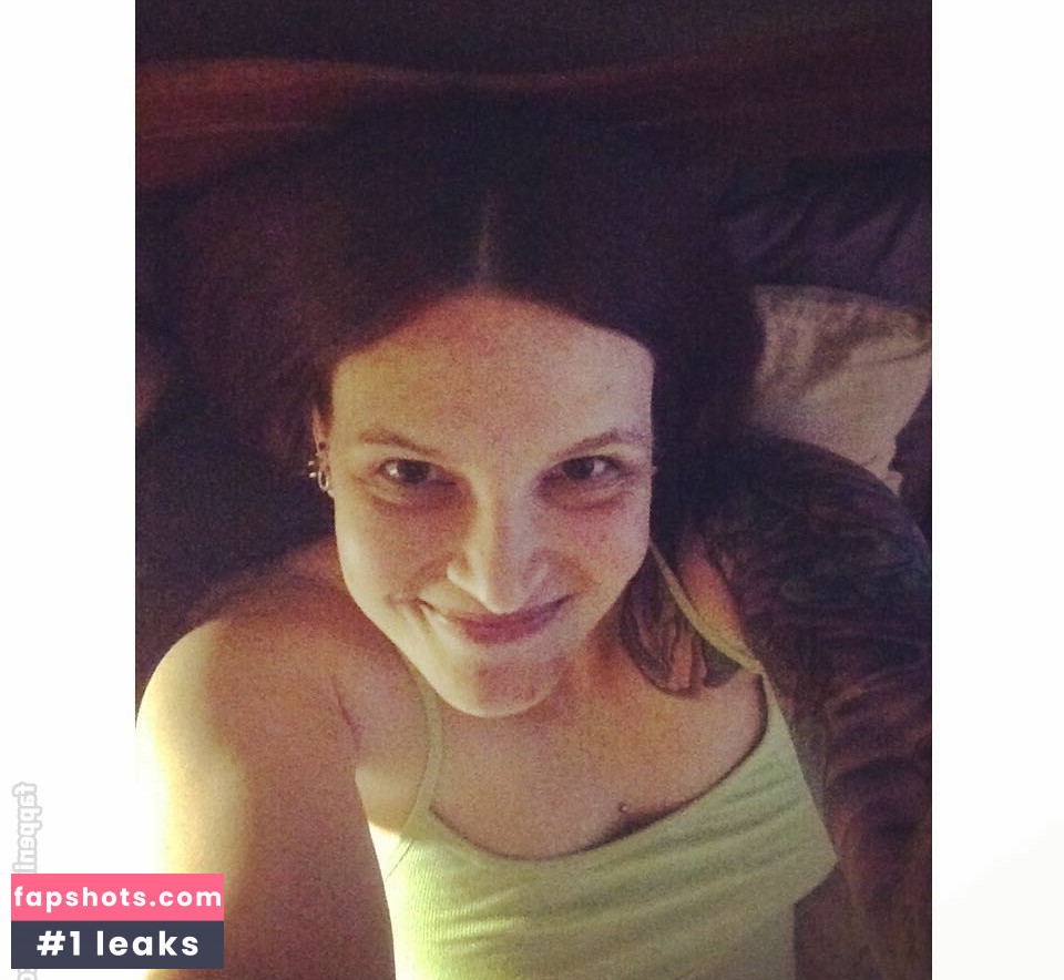 Megan Zass gallery photo #27