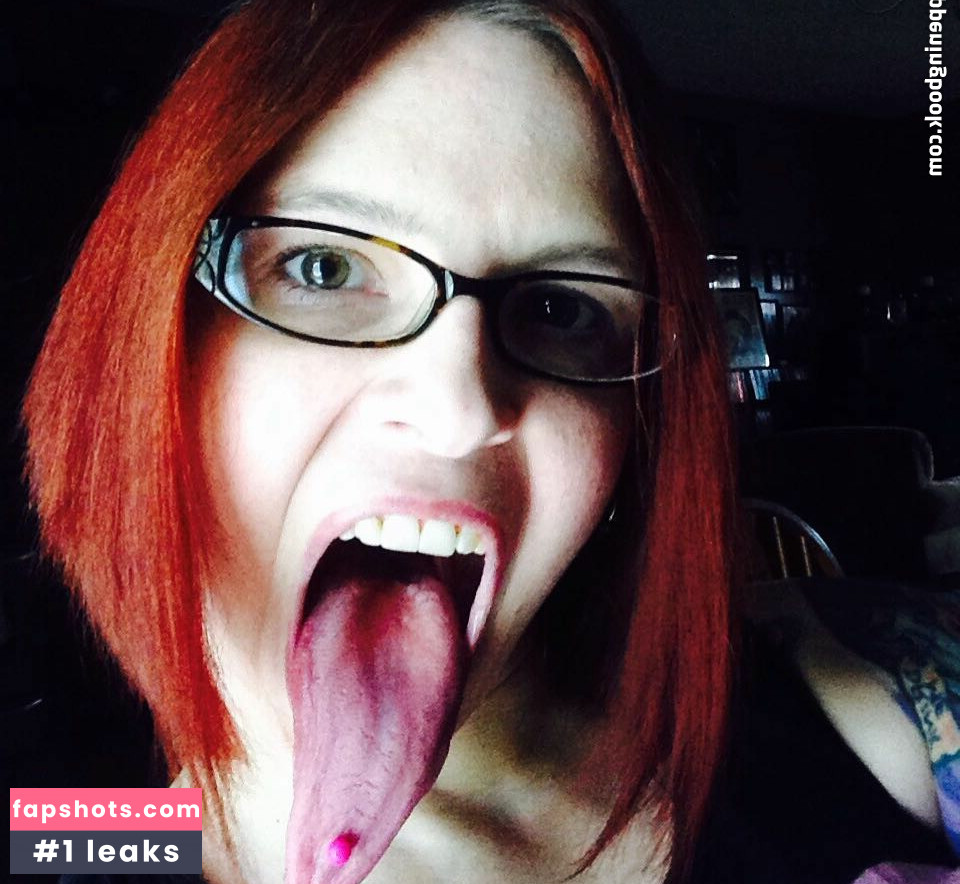 Megan Zass gallery photo #4