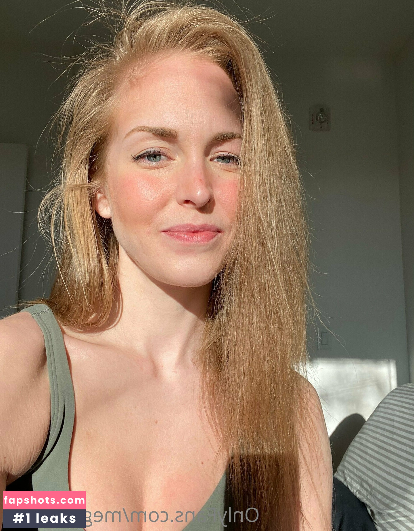 megancgram gallery photo #3