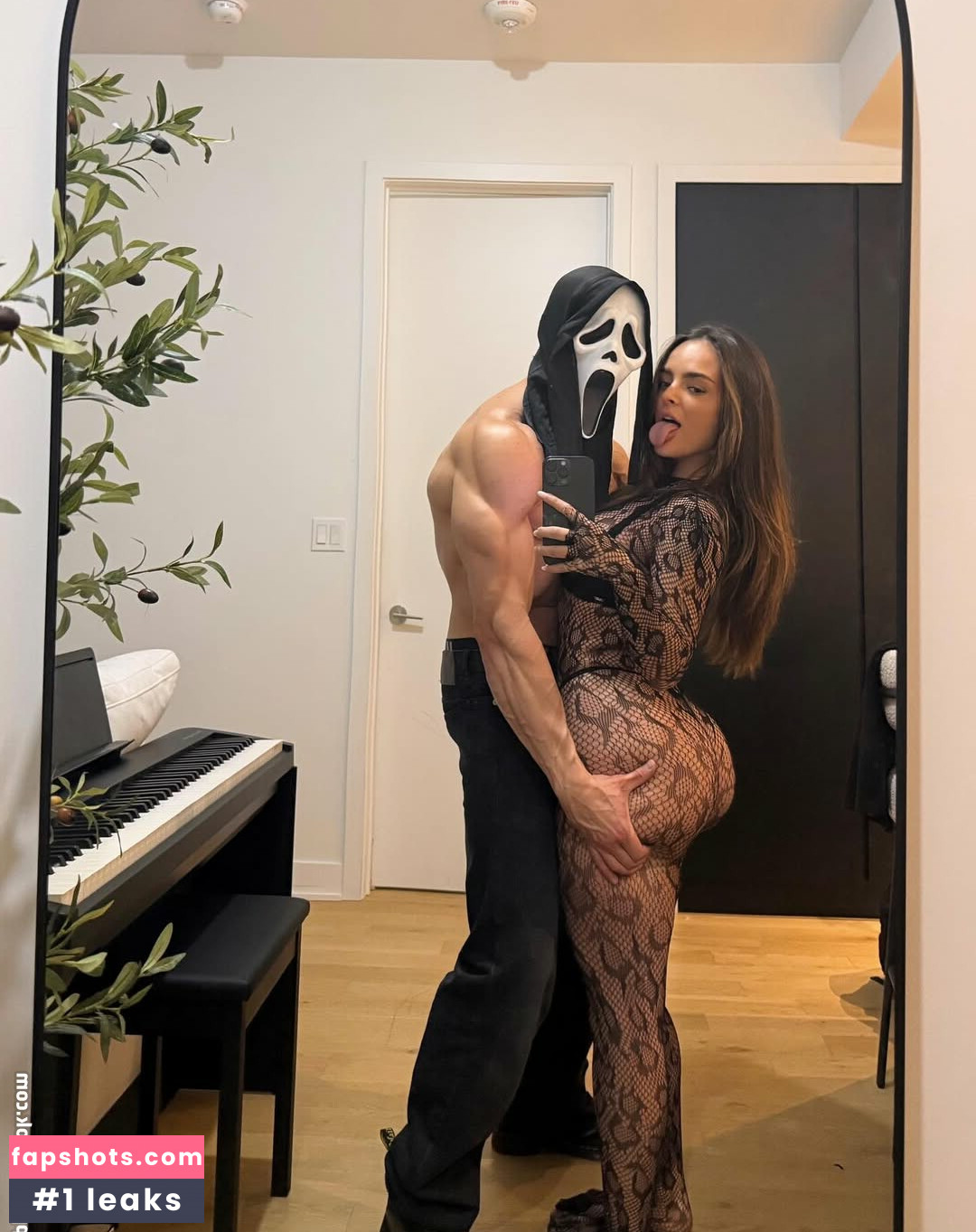 Megane Belanger gallery photo #2