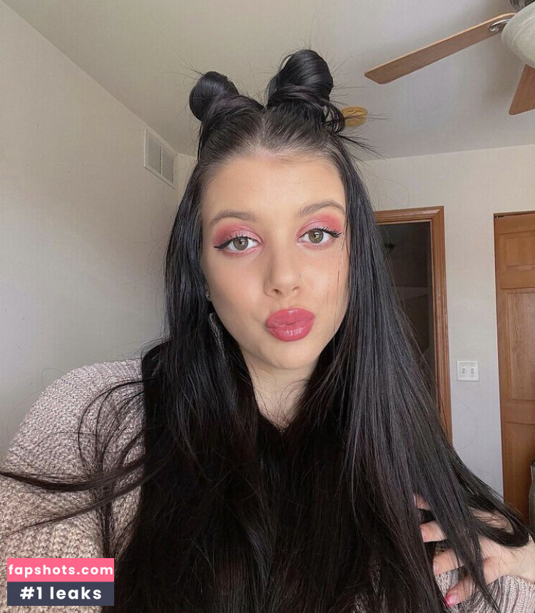 Meghan Covarrubias nude babe gallery