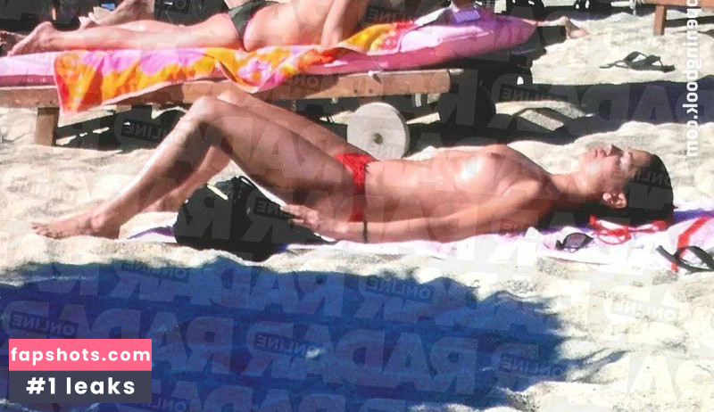 Meghan Markle gallery photo #101