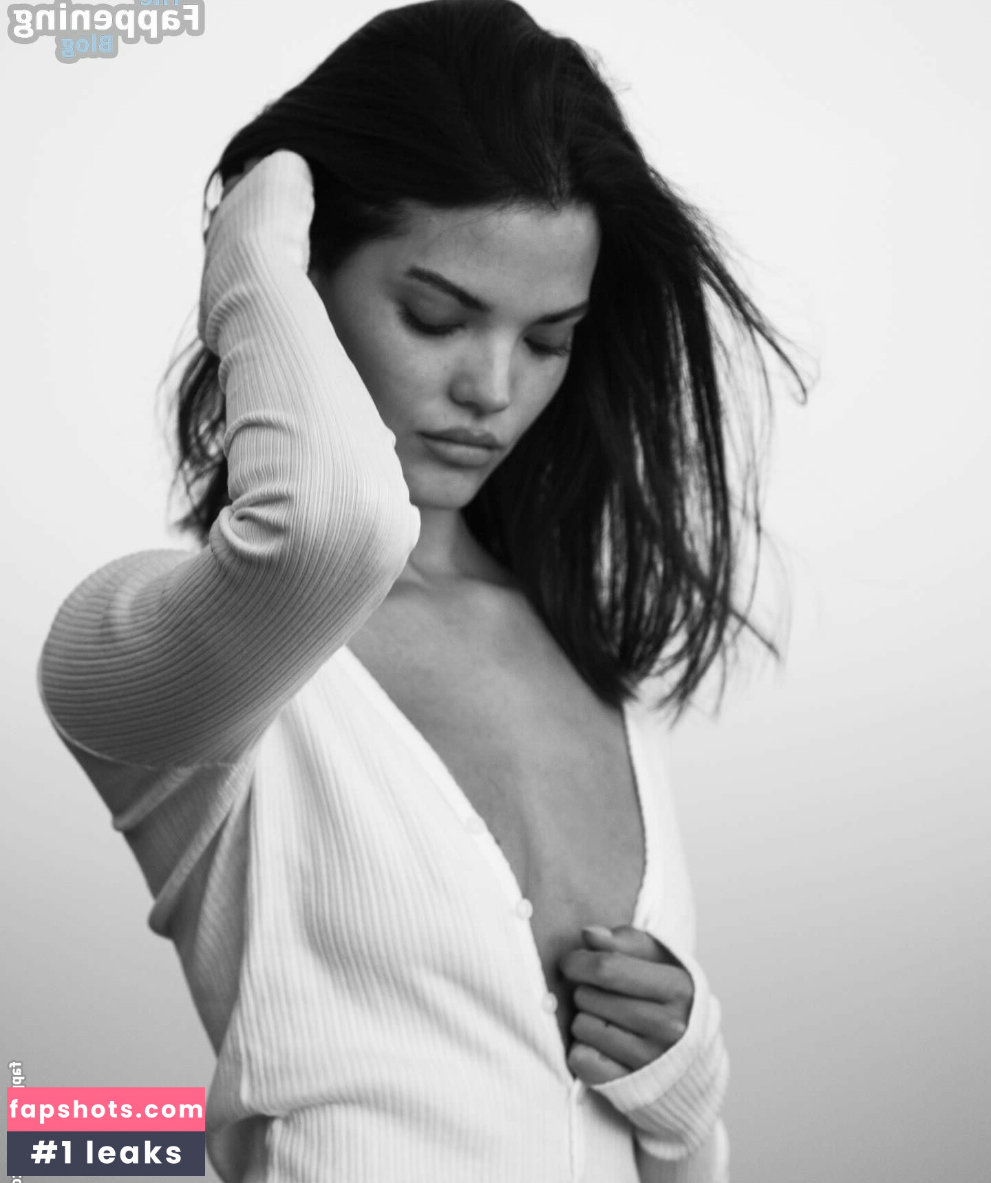 Meghan Wiggins nude babe gallery