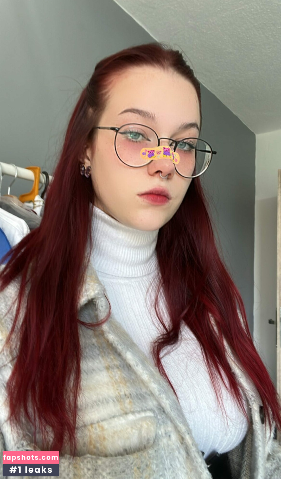 Meghinka gallery photo #3