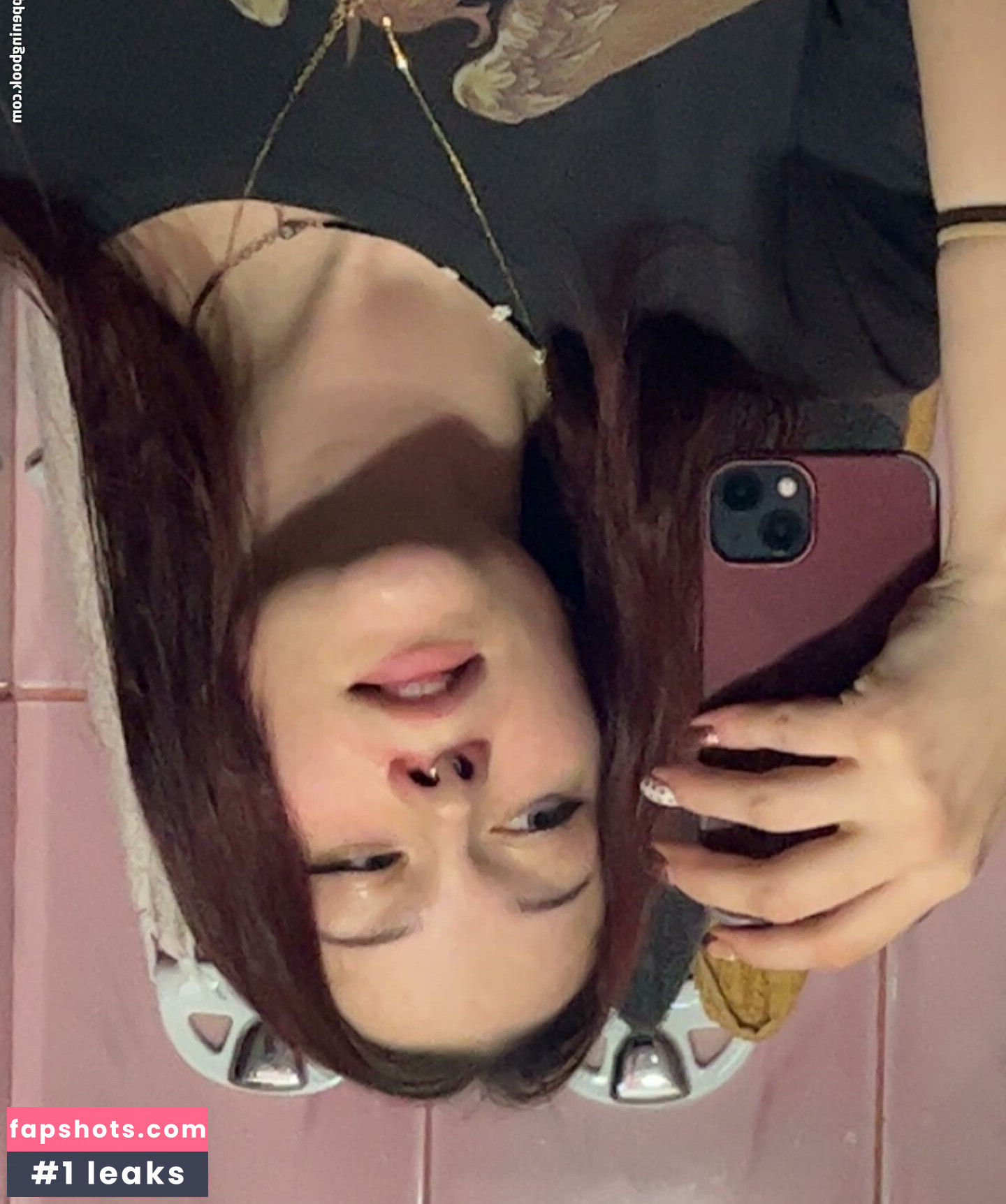 Meghinka gallery photo #5