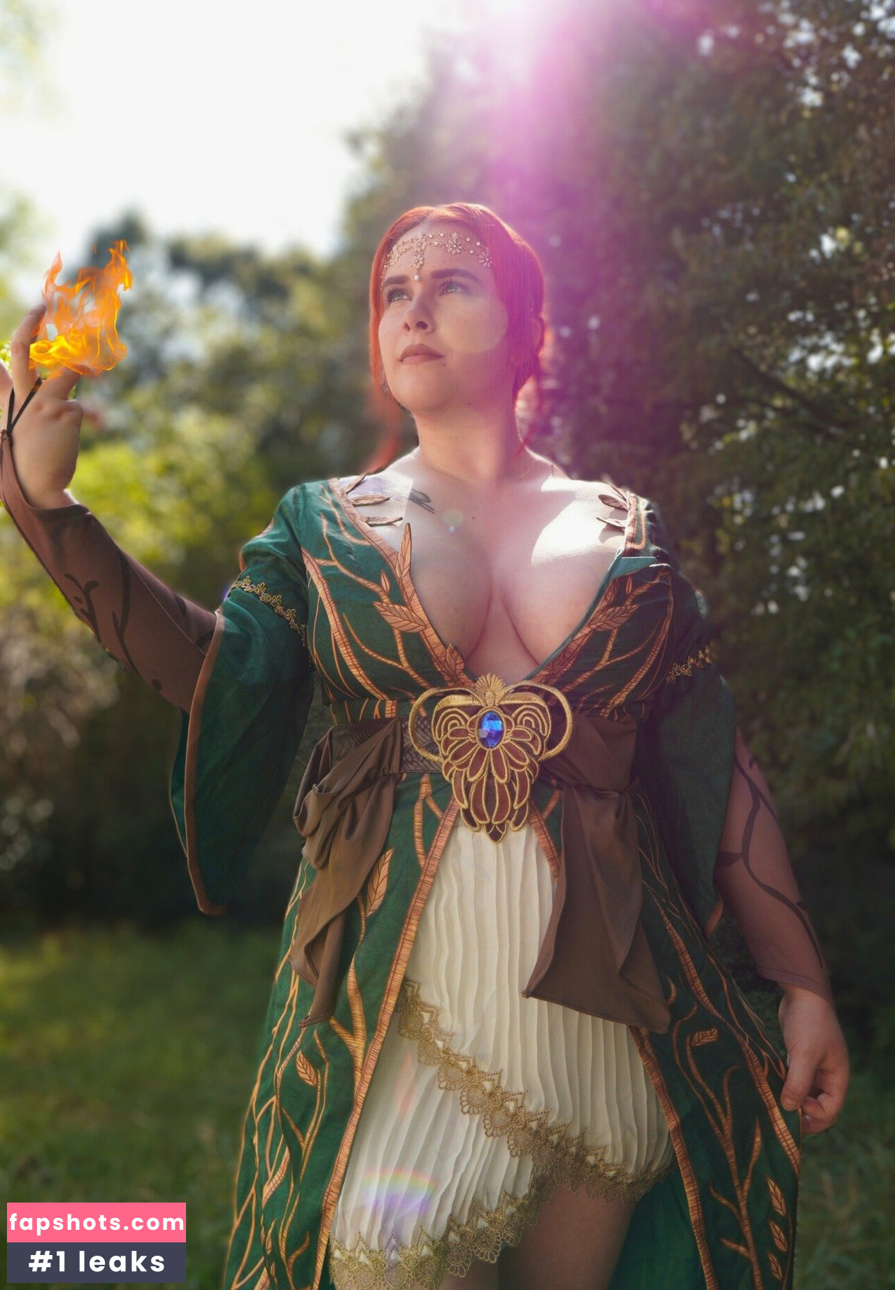 MegMage nude babe gallery