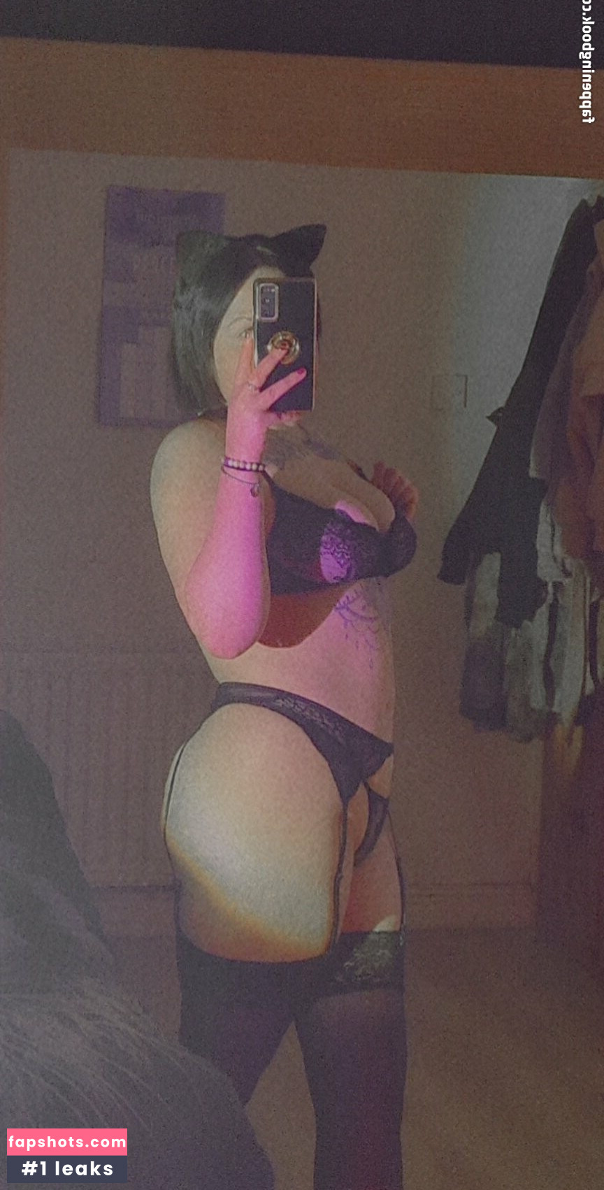 Megr0se gallery photo #7