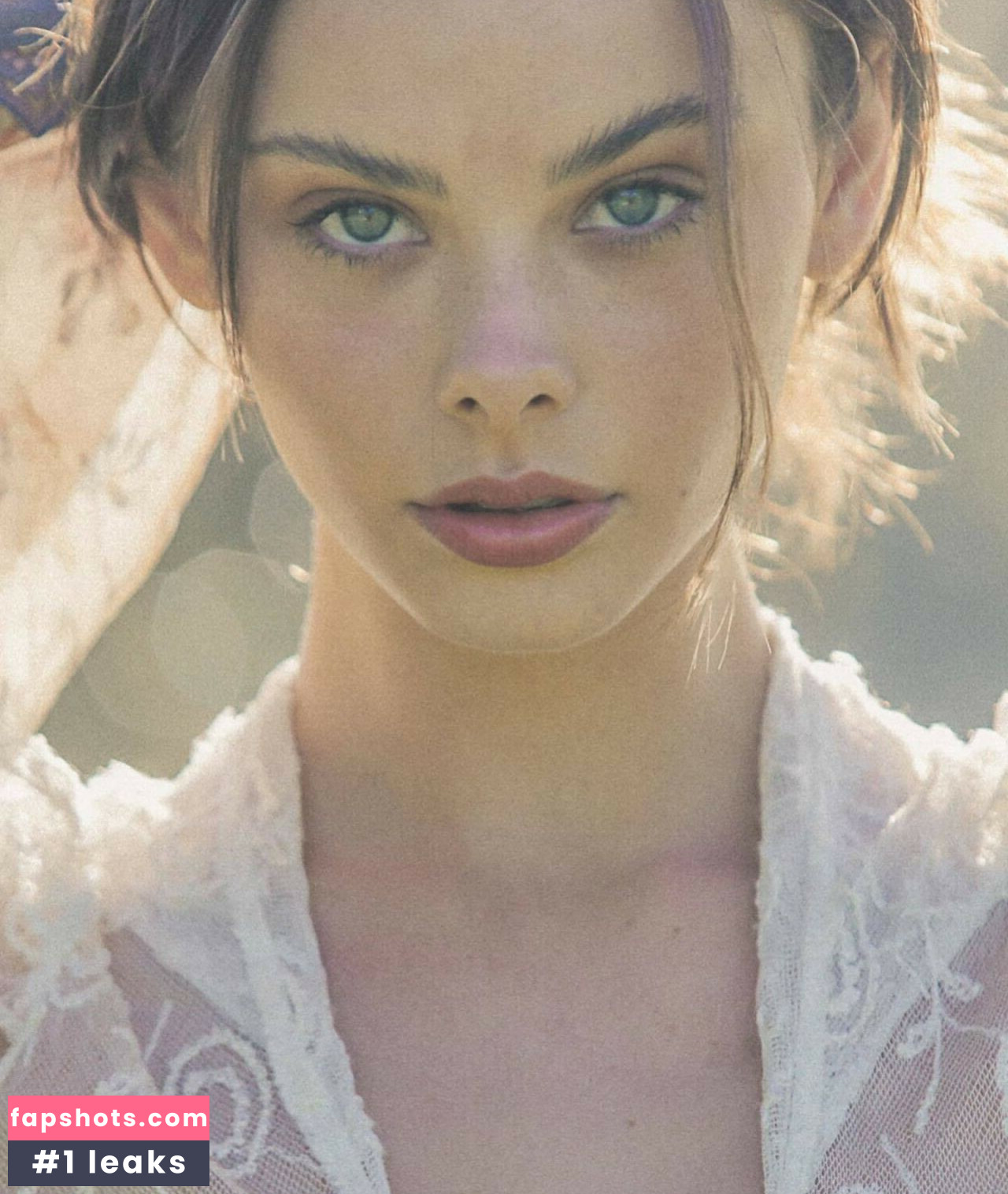 Meika Woollard gallery photo #120