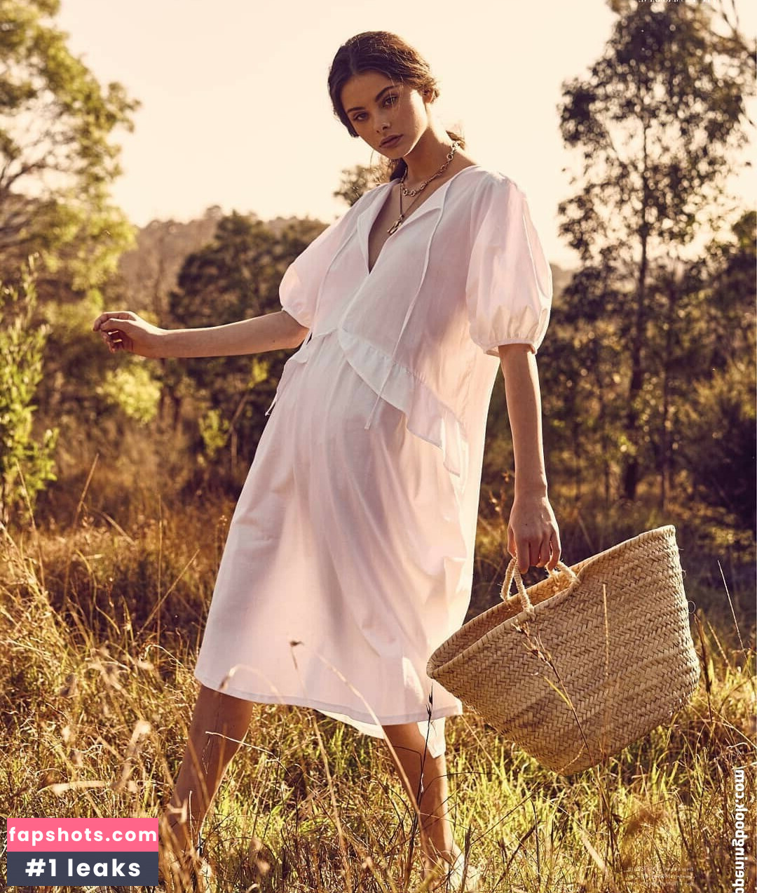 Meika Woollard gallery photo #58