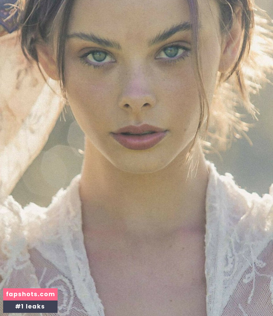 Meika Woollard Nude Leaks OnlyFans - Fapshots