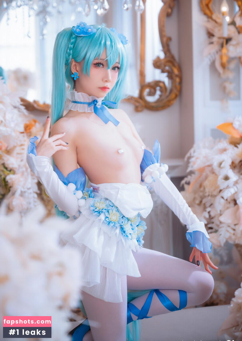 MeiMei gallery photo #39