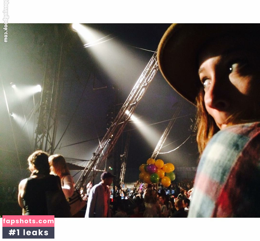 Mekenna Melvin gallery photo #2