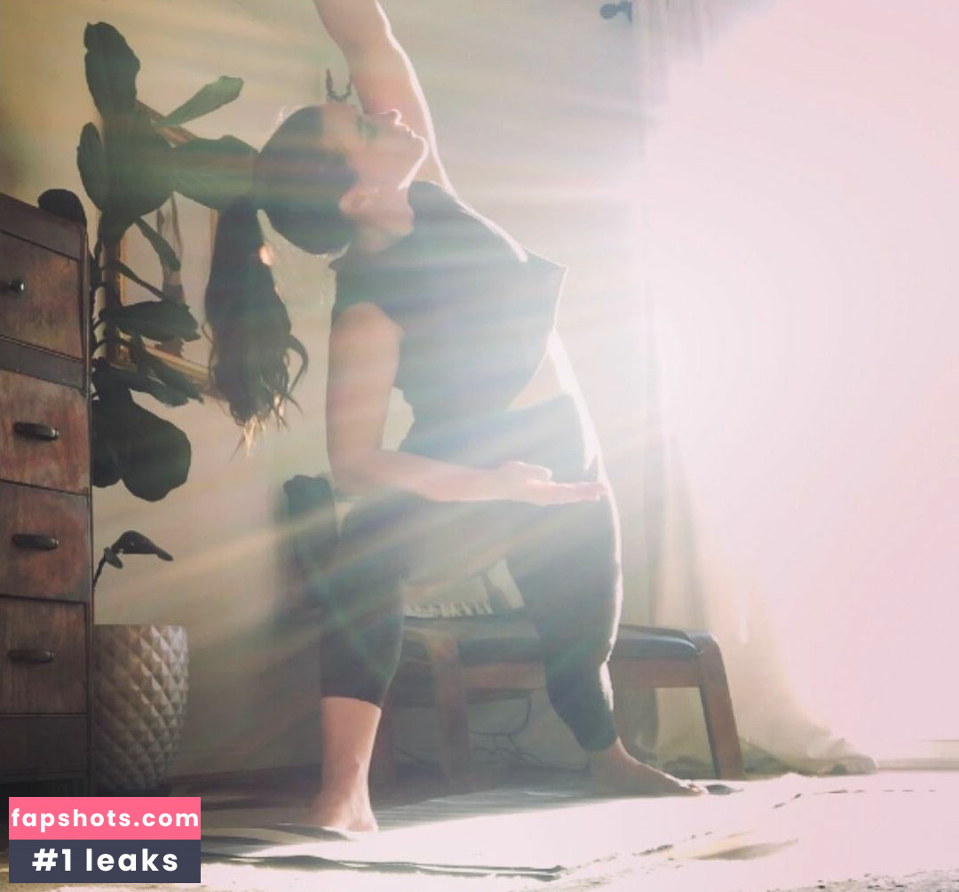 Mekenna Melvin gallery photo #11