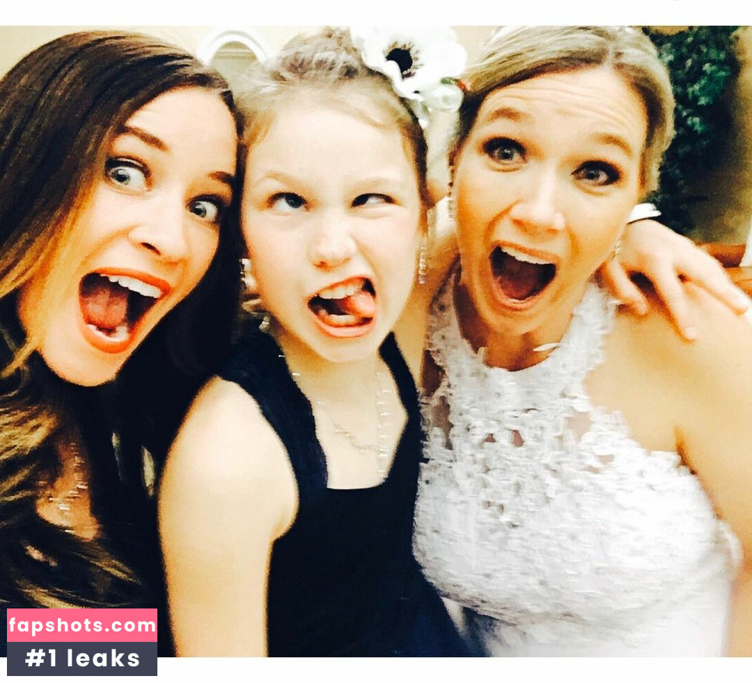 Mekenna Melvin gallery photo #27