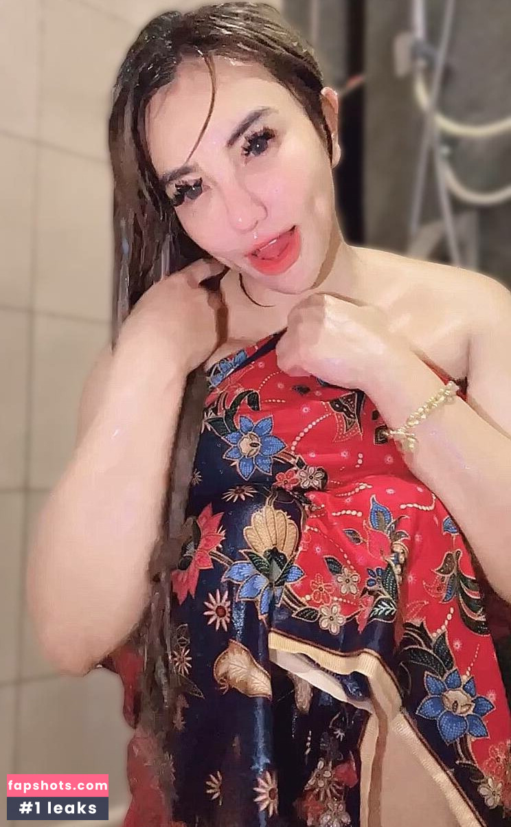 MekSarrah Filtración Desnuda OnlyFans Foto #13 - Fapshots