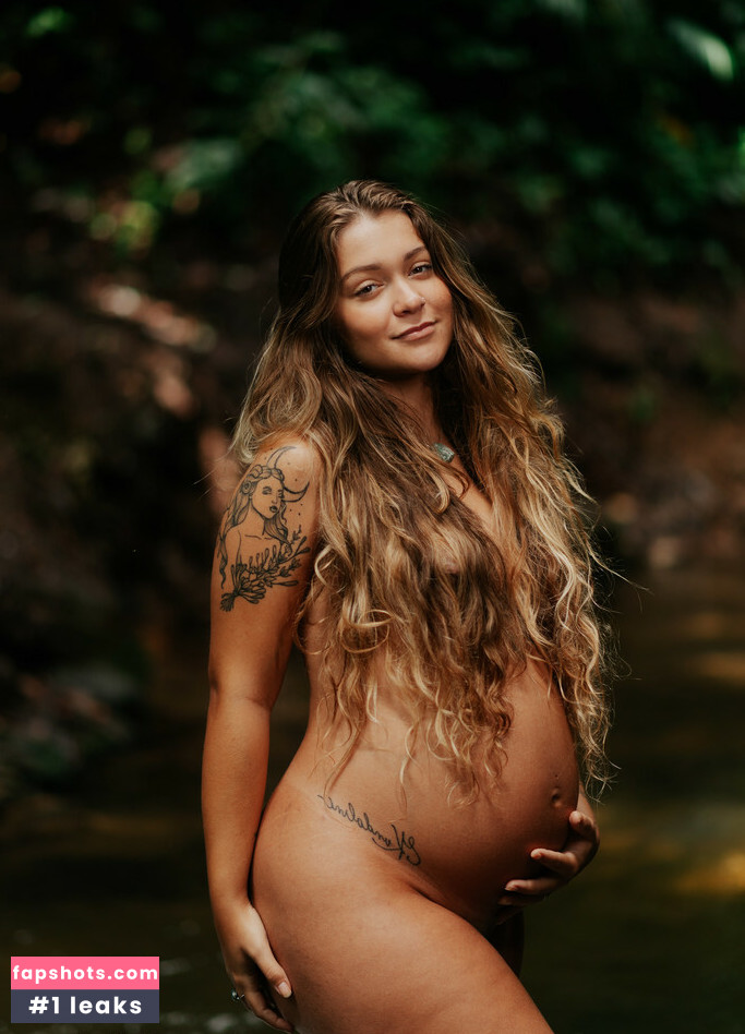 Mel Breia gallery photo #16