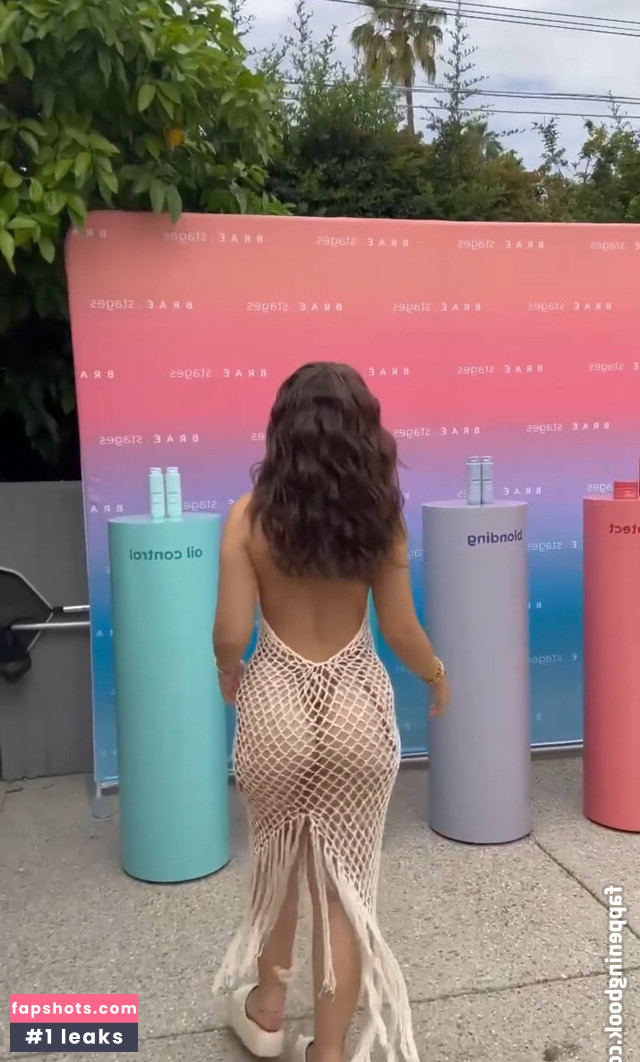 Mel Maia gallery photo #103