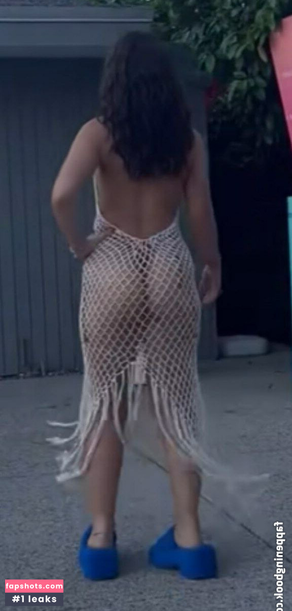 Mel Maia gallery photo #109