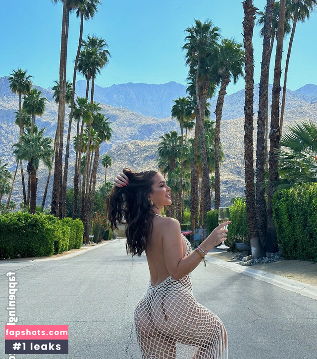 Mel Maia gallery photo #115