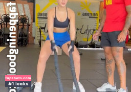 Mel Maia gallery photo #126