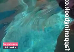 Mel Maia gallery photo #129