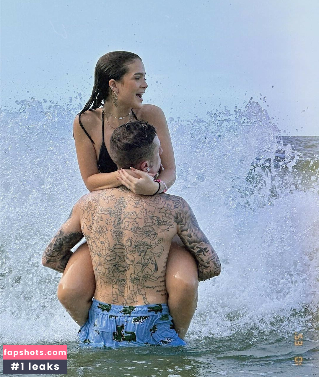 Mel Maia gallery photo #169