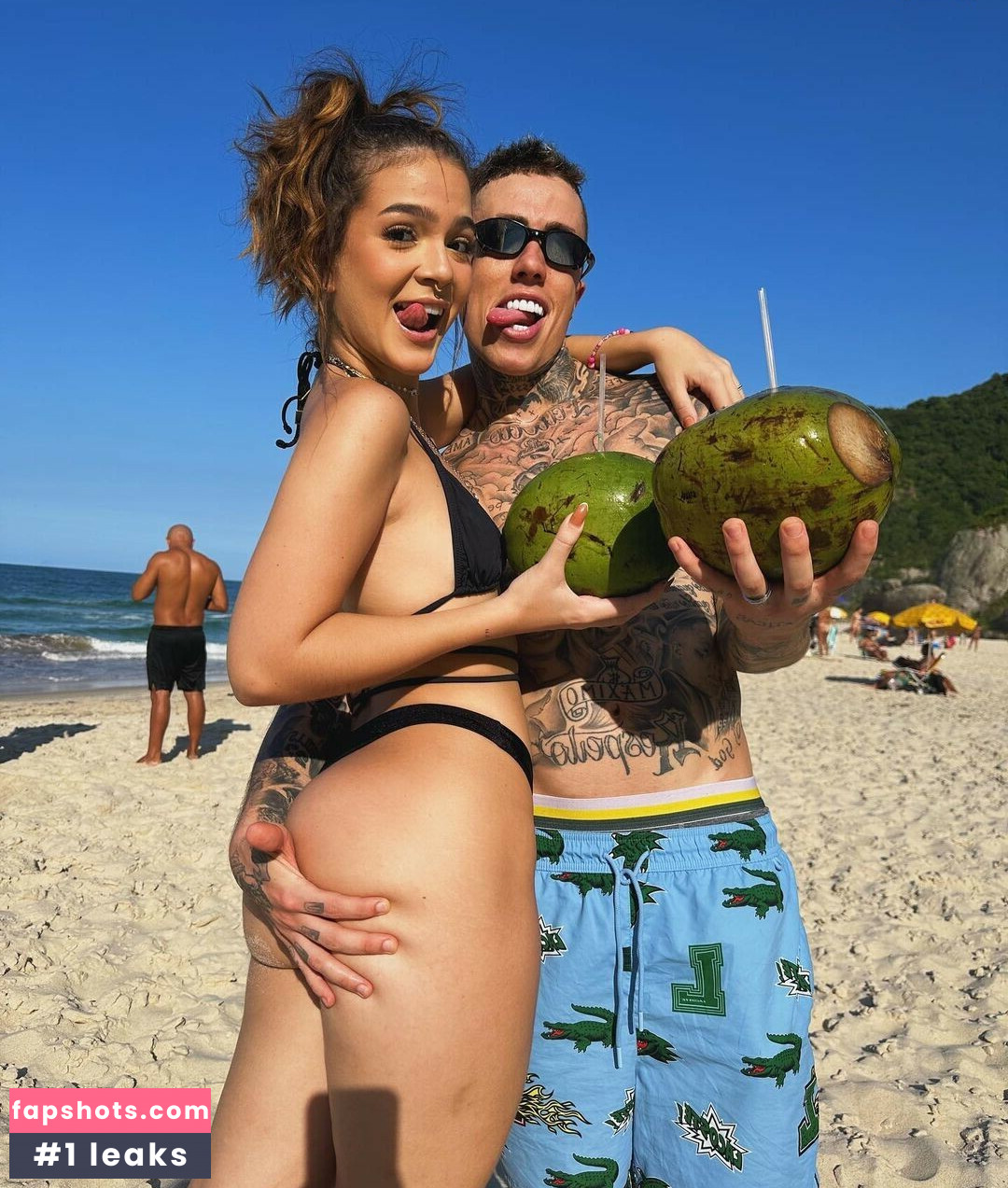 Mel Maia gallery photo #178