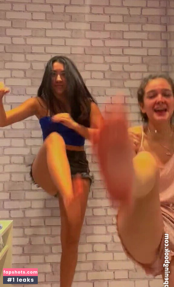 Mel Maia gallery photo #180