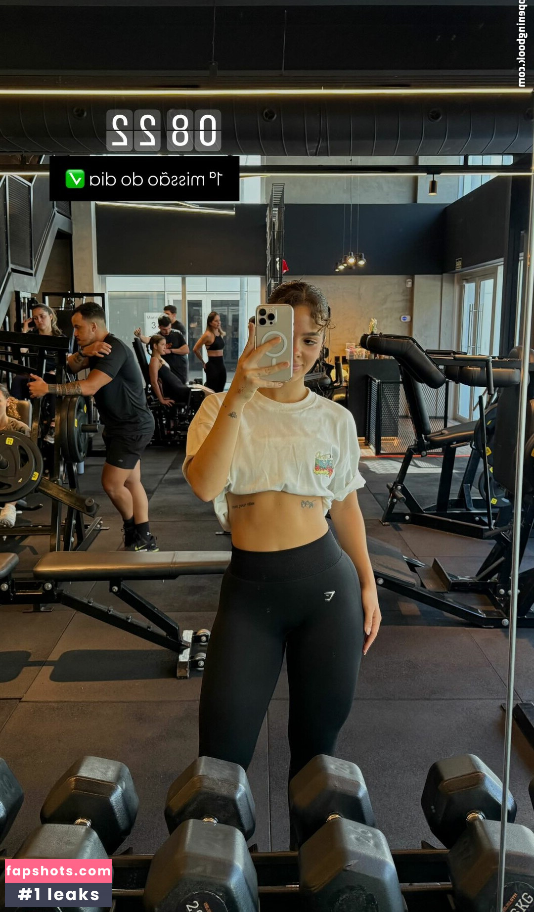 Mel Maia gallery photo #71