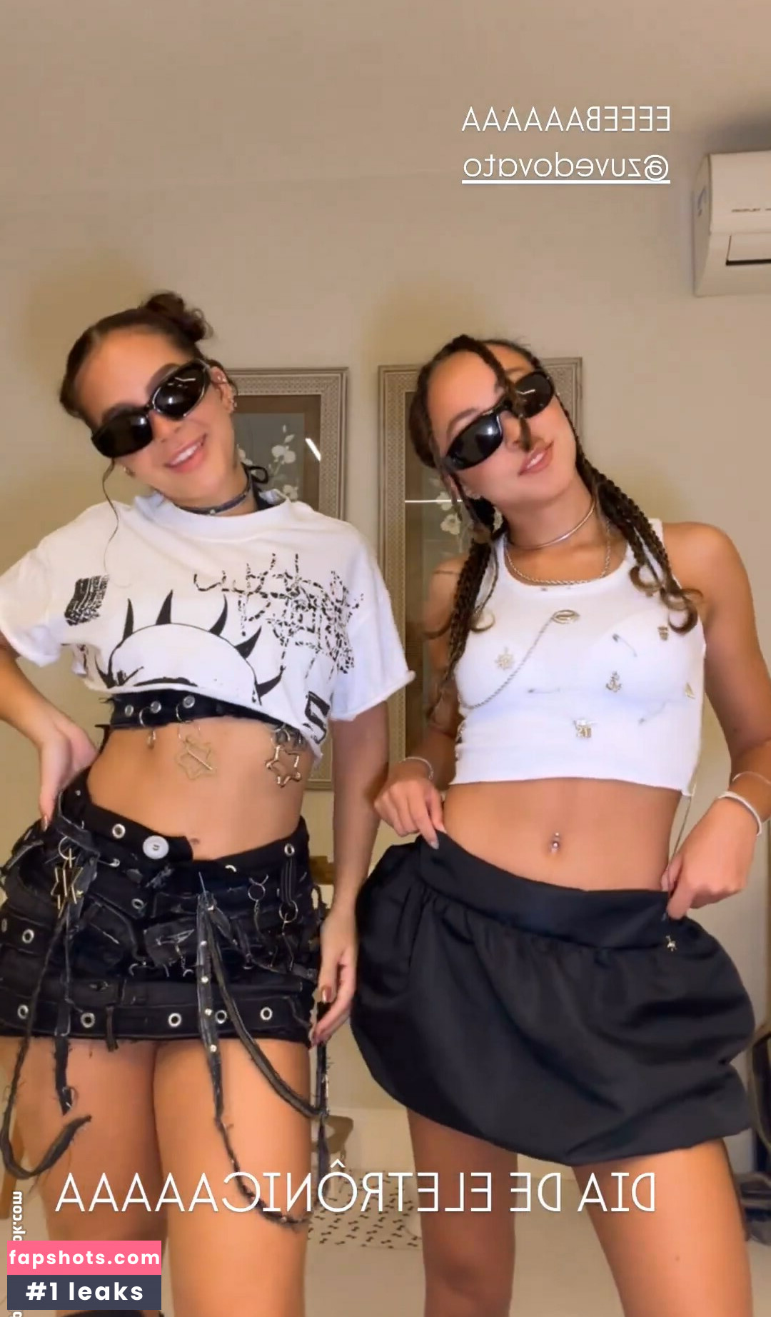 Mel Maia gallery photo #83