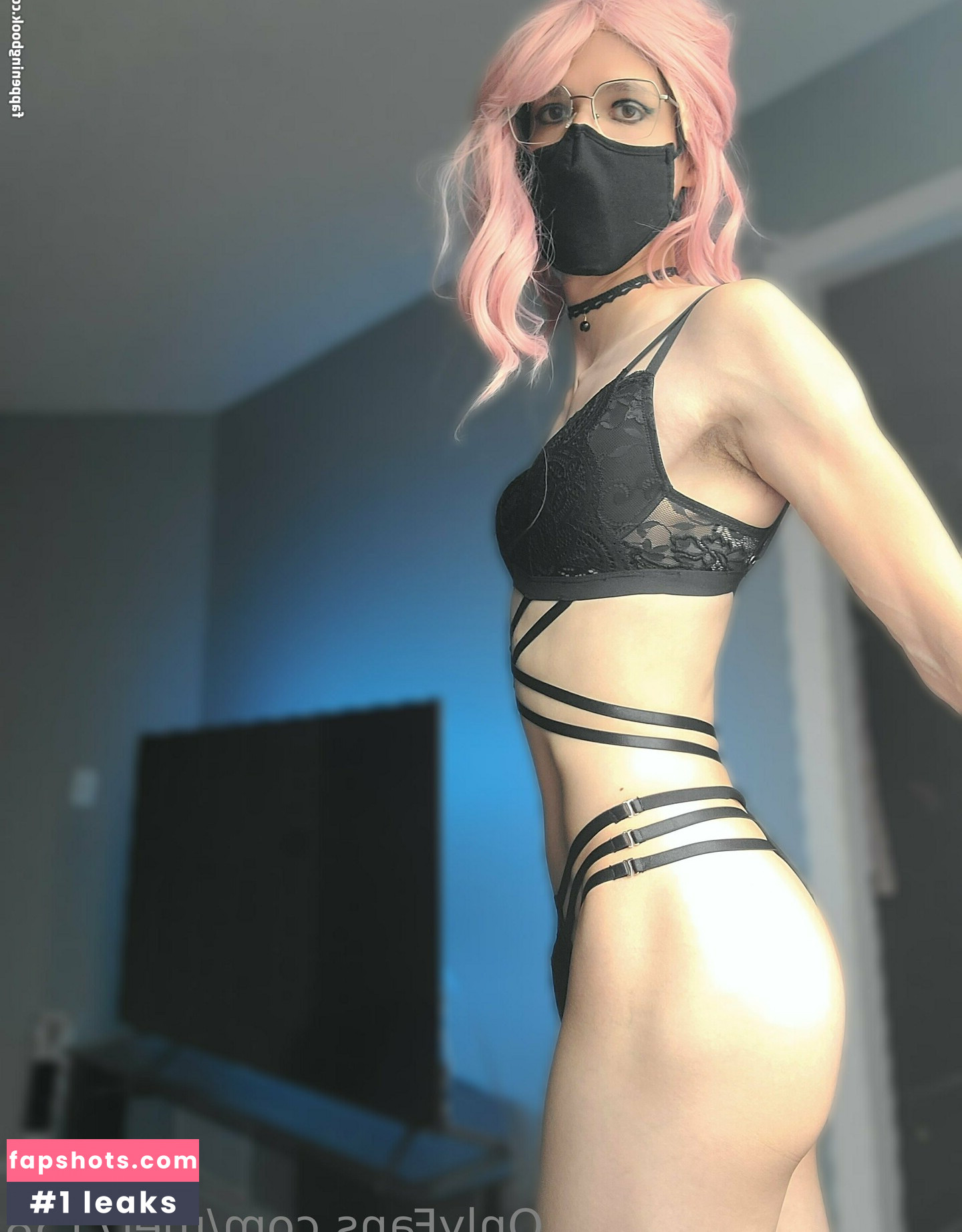 Mel7158 gallery photo #17