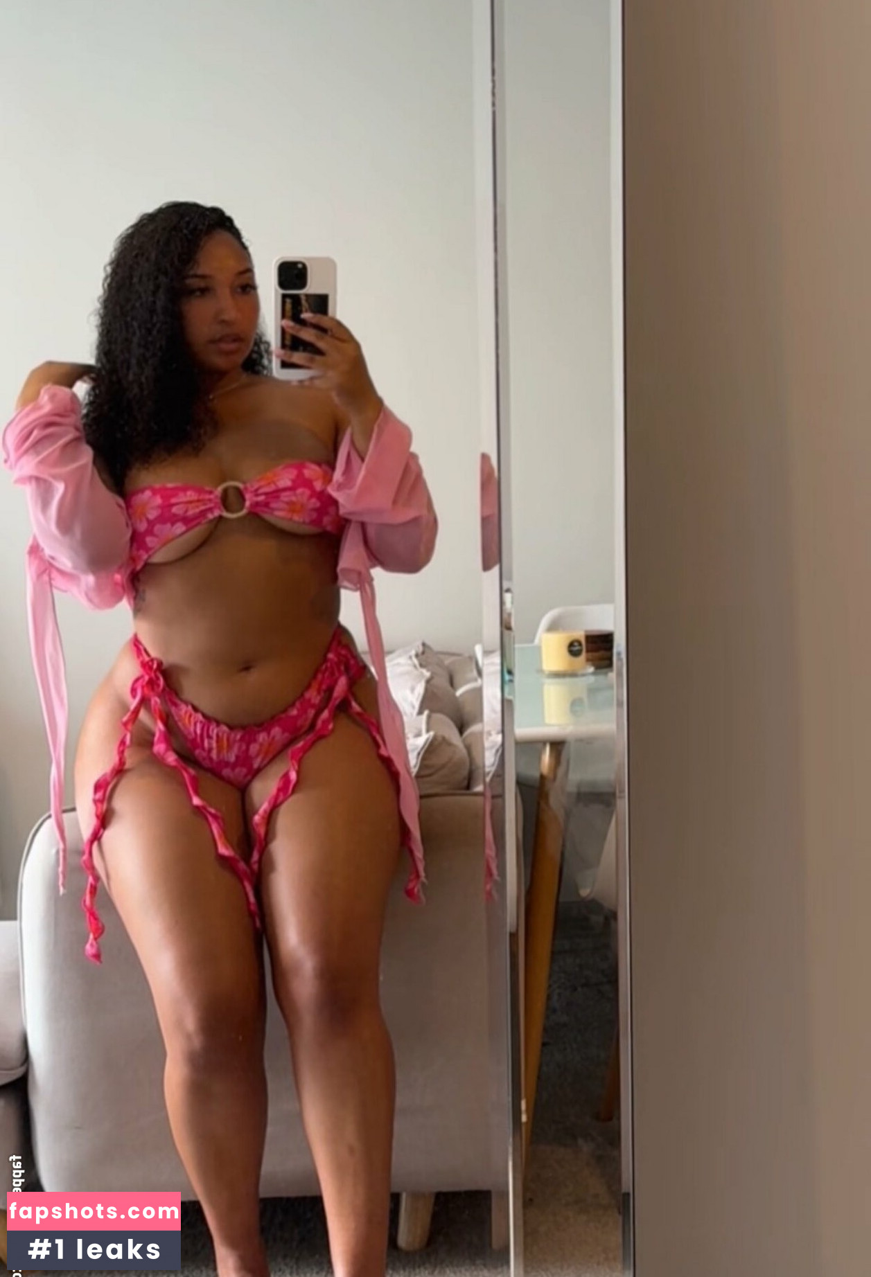 Melanadavids gallery photo #9