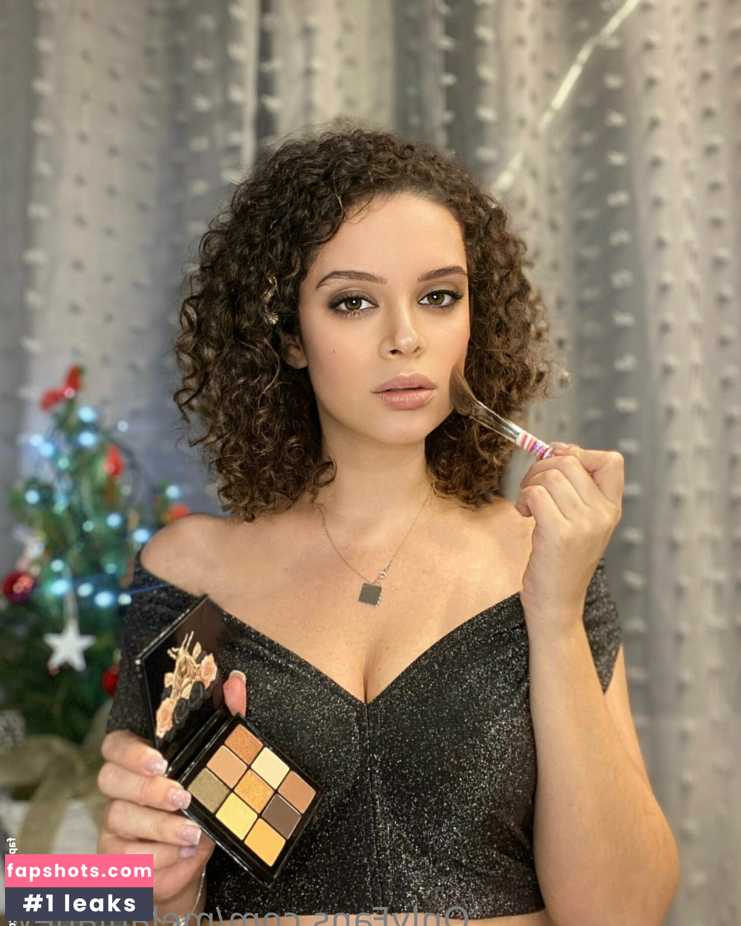 melanianew gallery photo #44