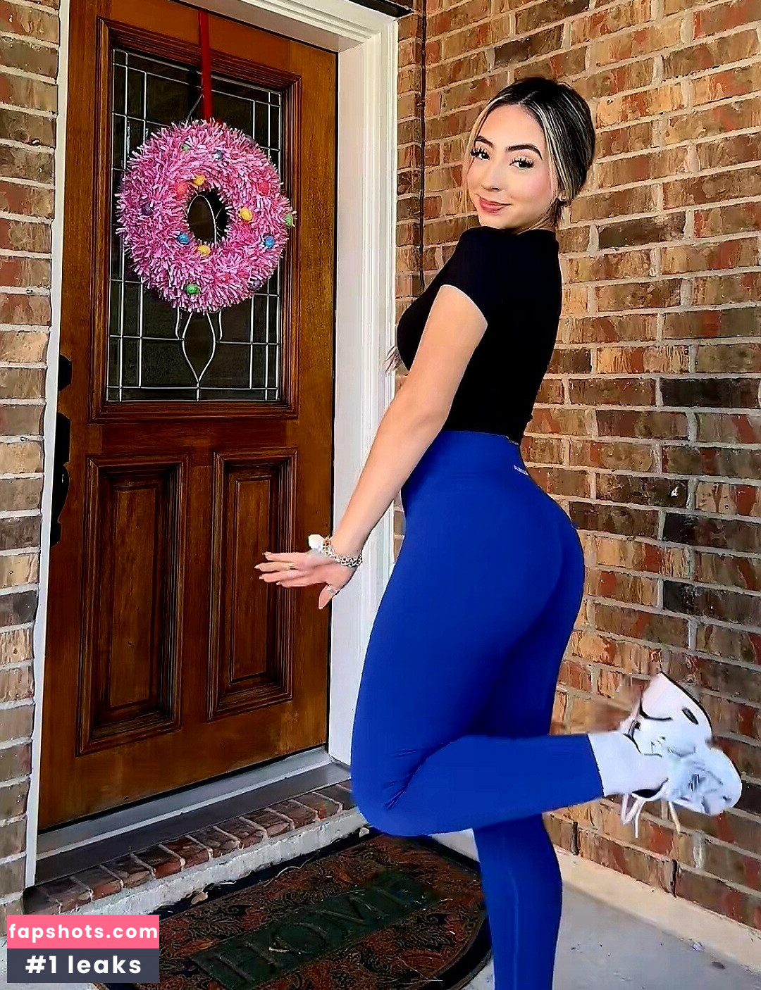 Melanie.2004 gallery photo #12