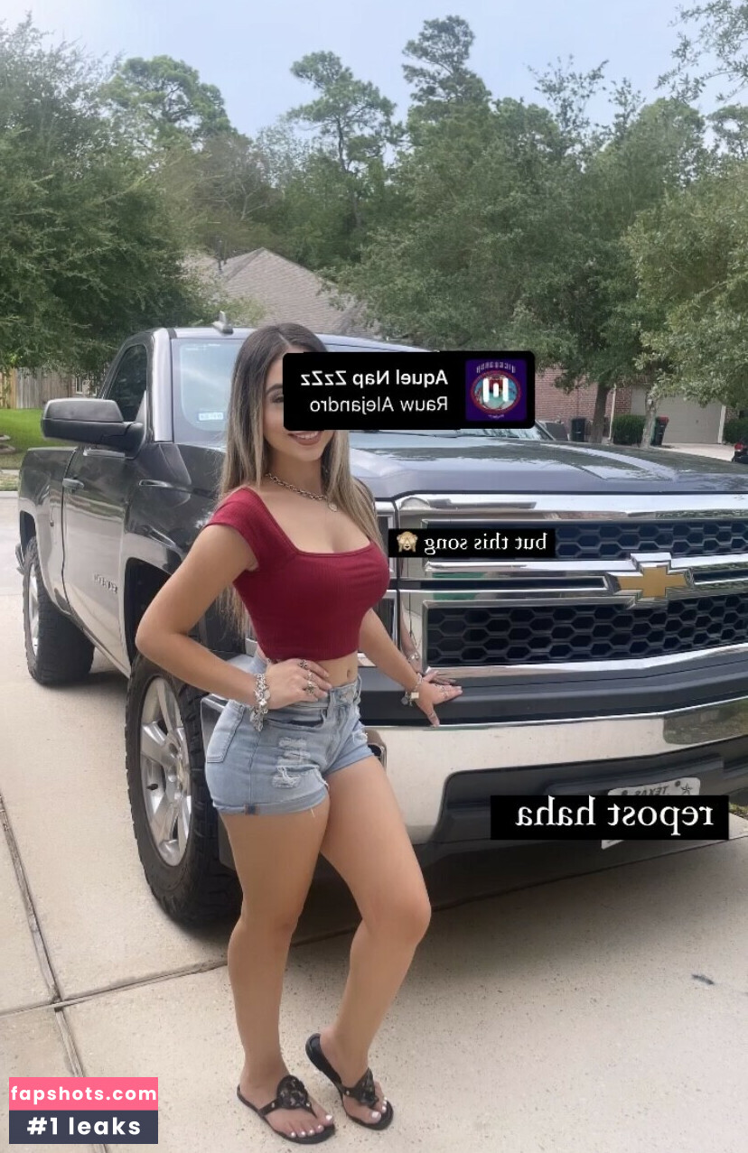 Melanie.2004 gallery photo #4