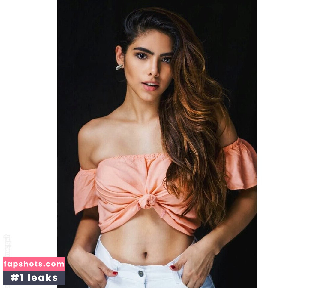 Melanie Bello Vallejos gallery photo #7