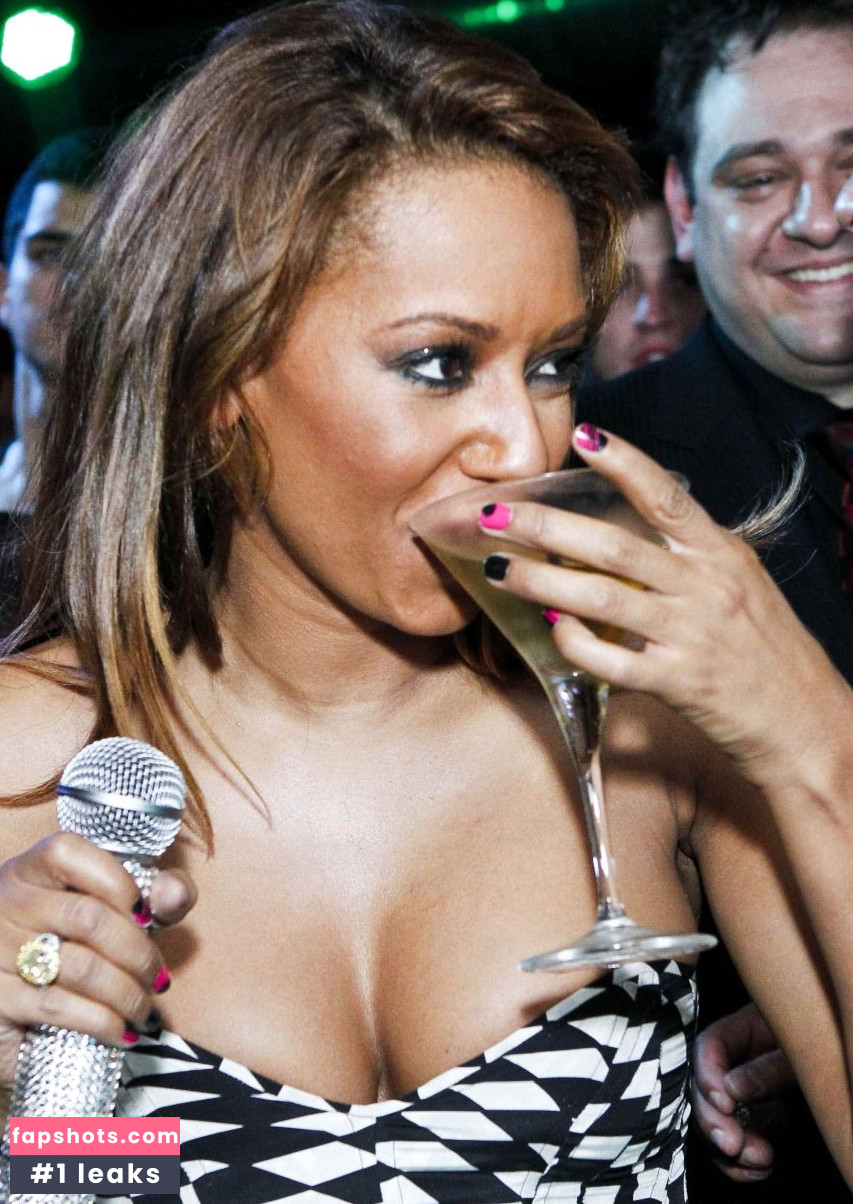 Melanie Brown gallery photo #133