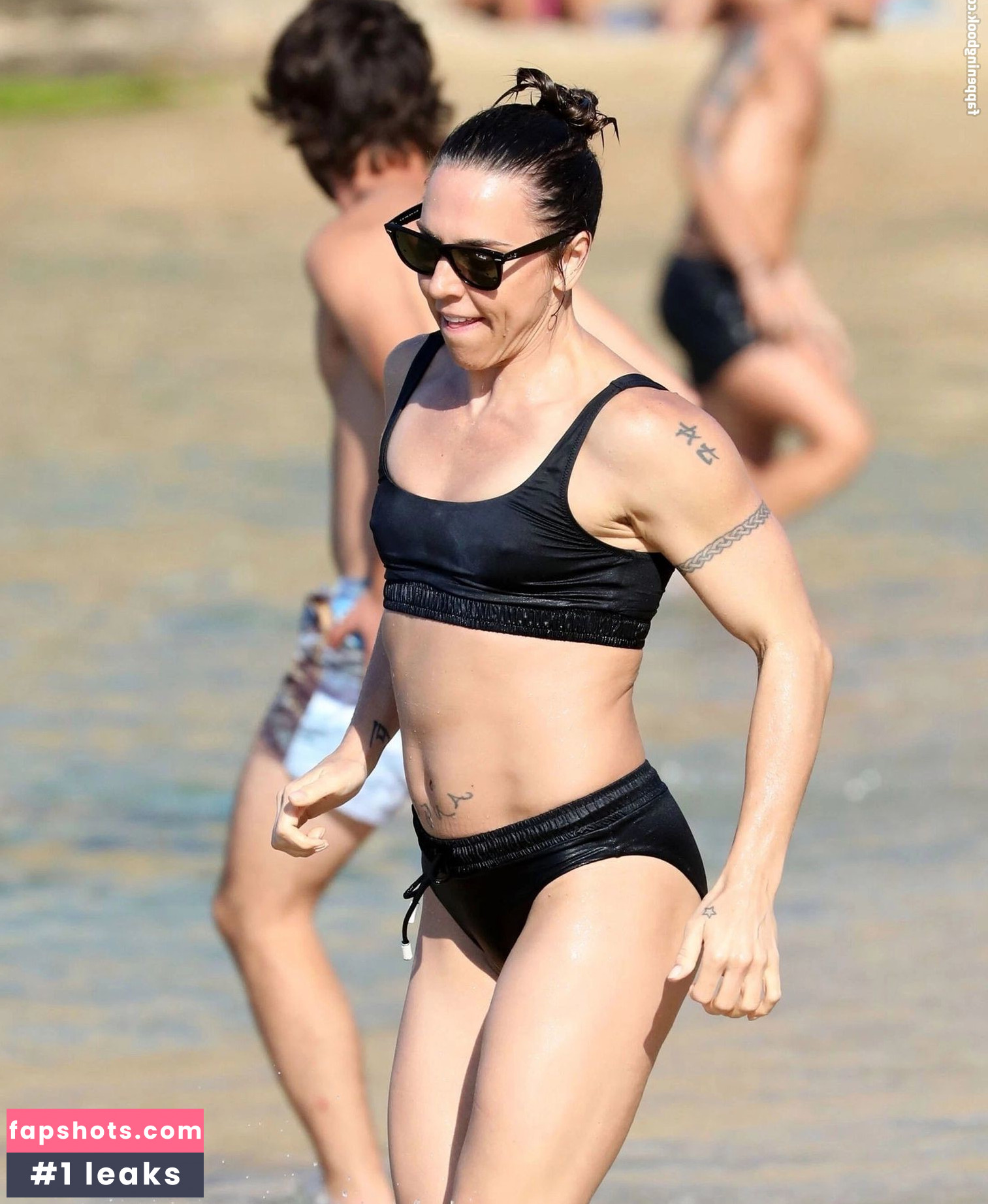 Melanie Chisholm gallery photo #62