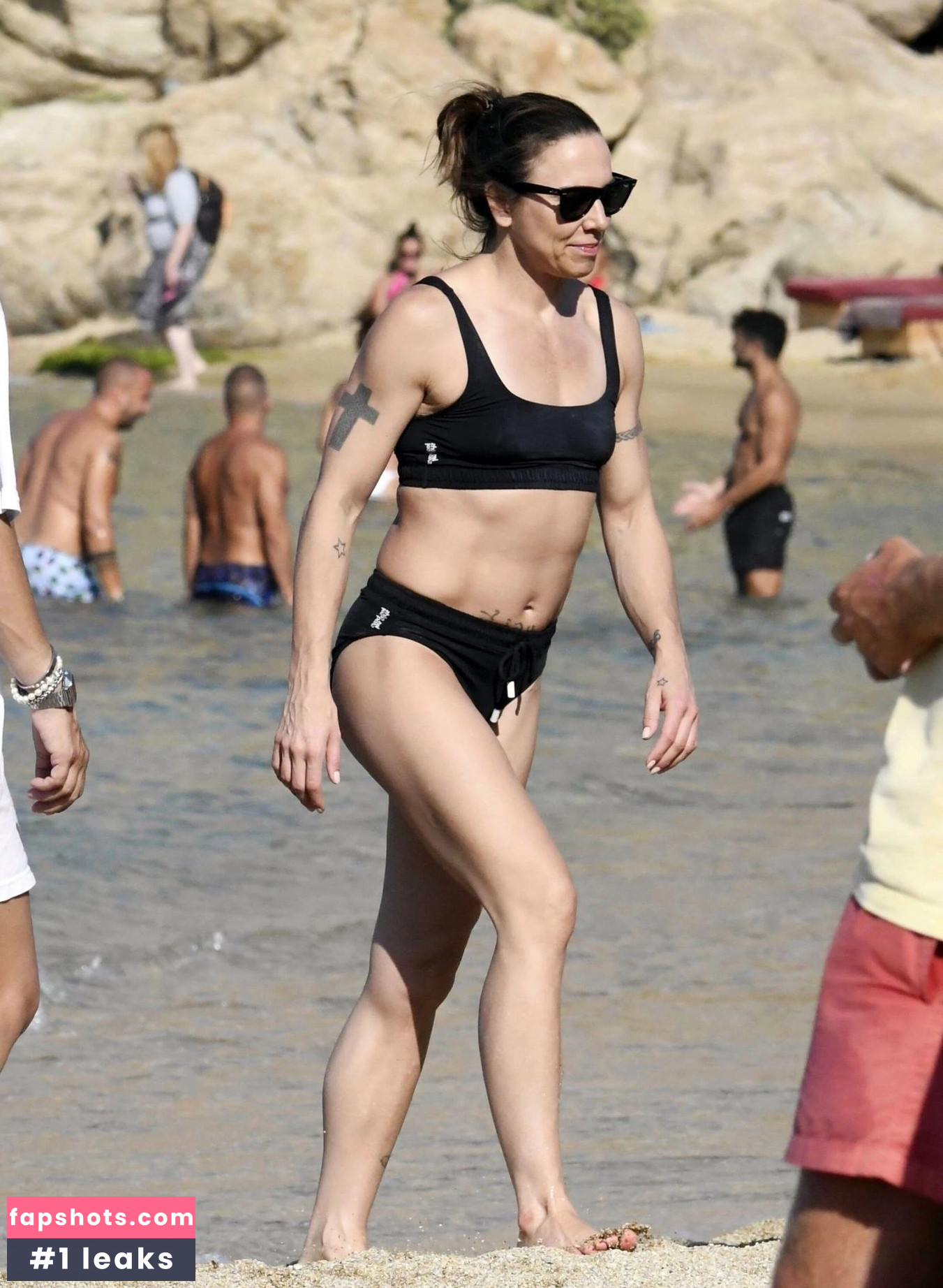 Melanie Chisholm gallery photo #63