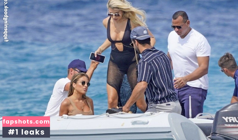 Melanie Collins gallery photo #6