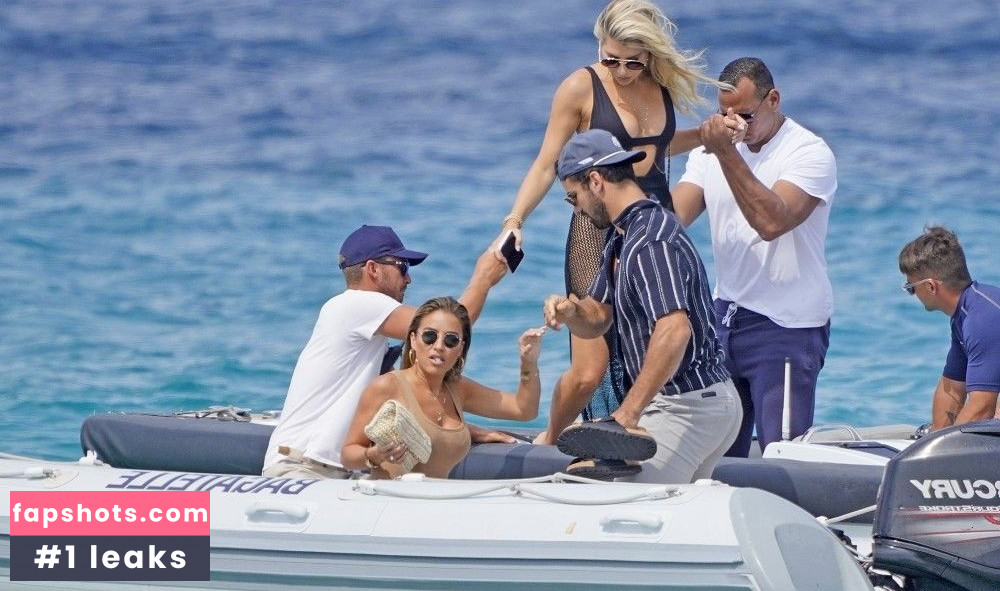 Melanie Collins gallery photo #8