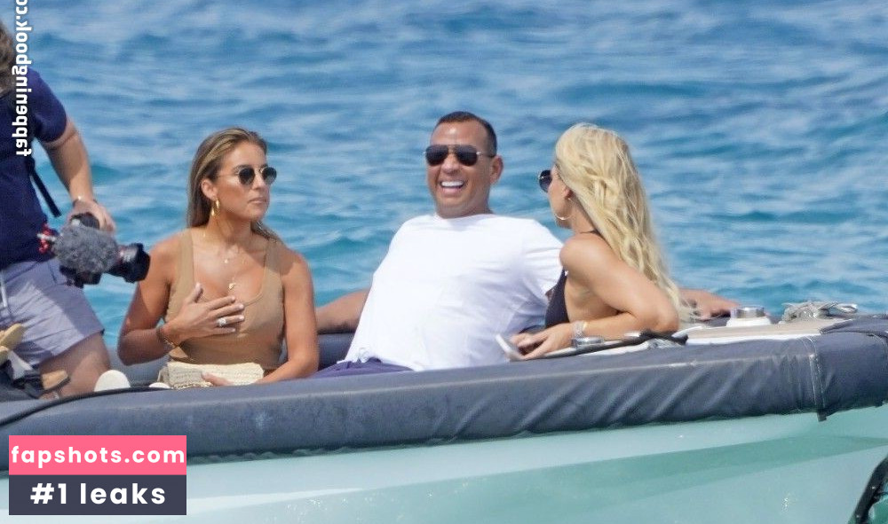 Melanie Collins gallery photo #9