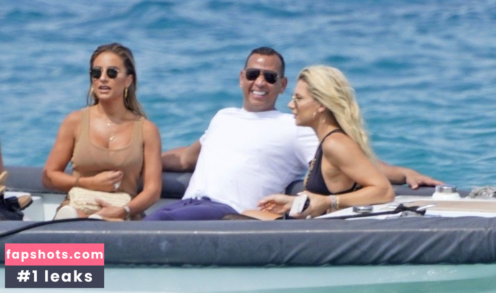 Melanie Collins gallery photo #10