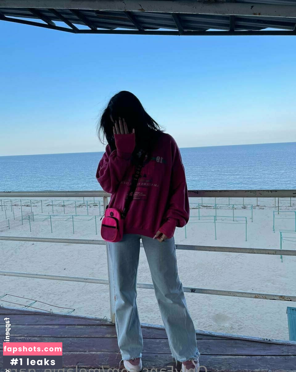 melanie_dark gallery photo #29