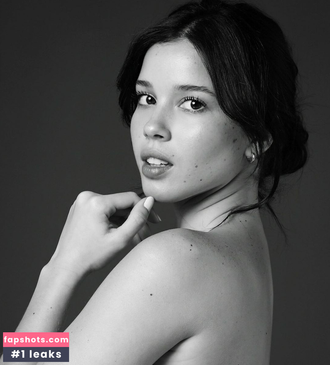 Melanie Dell'Olmo gallery photo #2